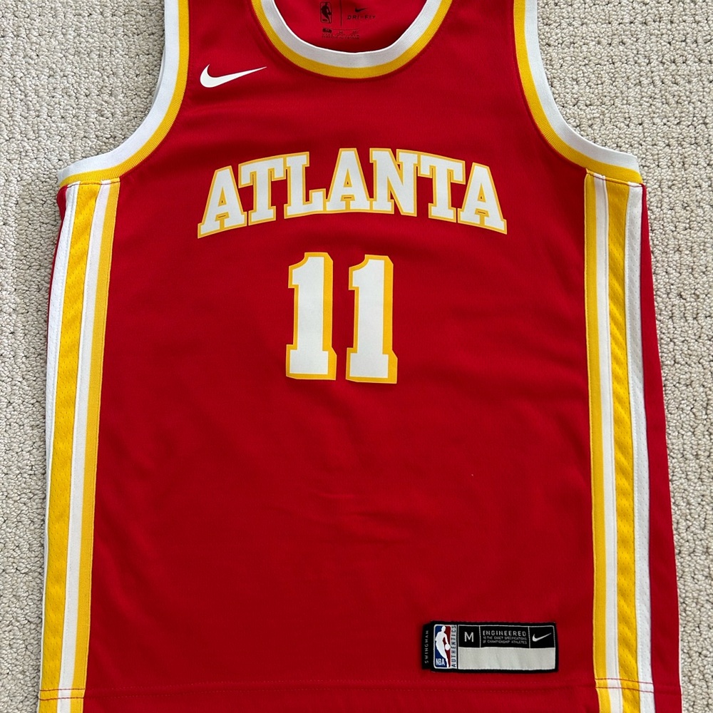 Nike T. Young Atlanta Hawks Red and Yellow Dri-FIT Big Kids Jersey size Medium